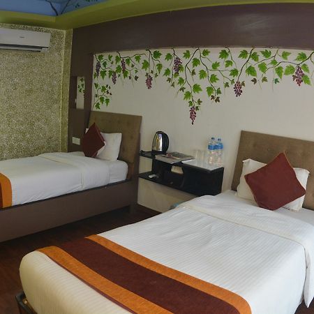 Hotel Nepal Tara Katmandú Exterior foto